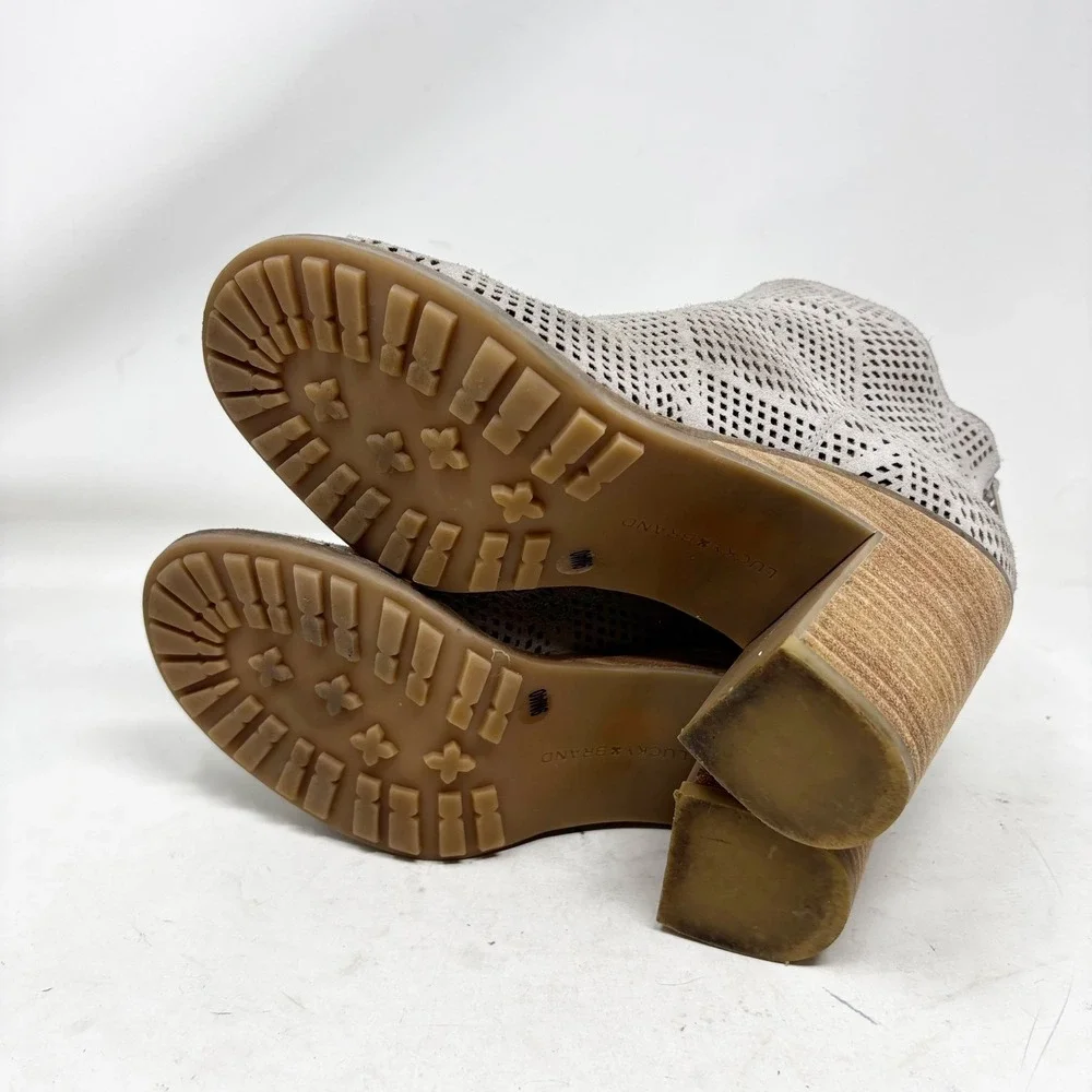 Lucky Brand Gray Suede Perforated‎ Peep Toe Block Heel Booties Womens Size 9/40